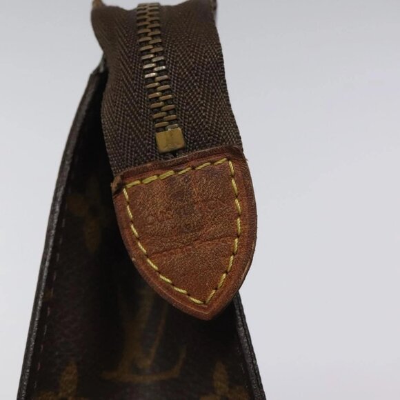 LOUIS VUITTON Monogram Poche Toilette 26 Pouch - Picture 8 of 16